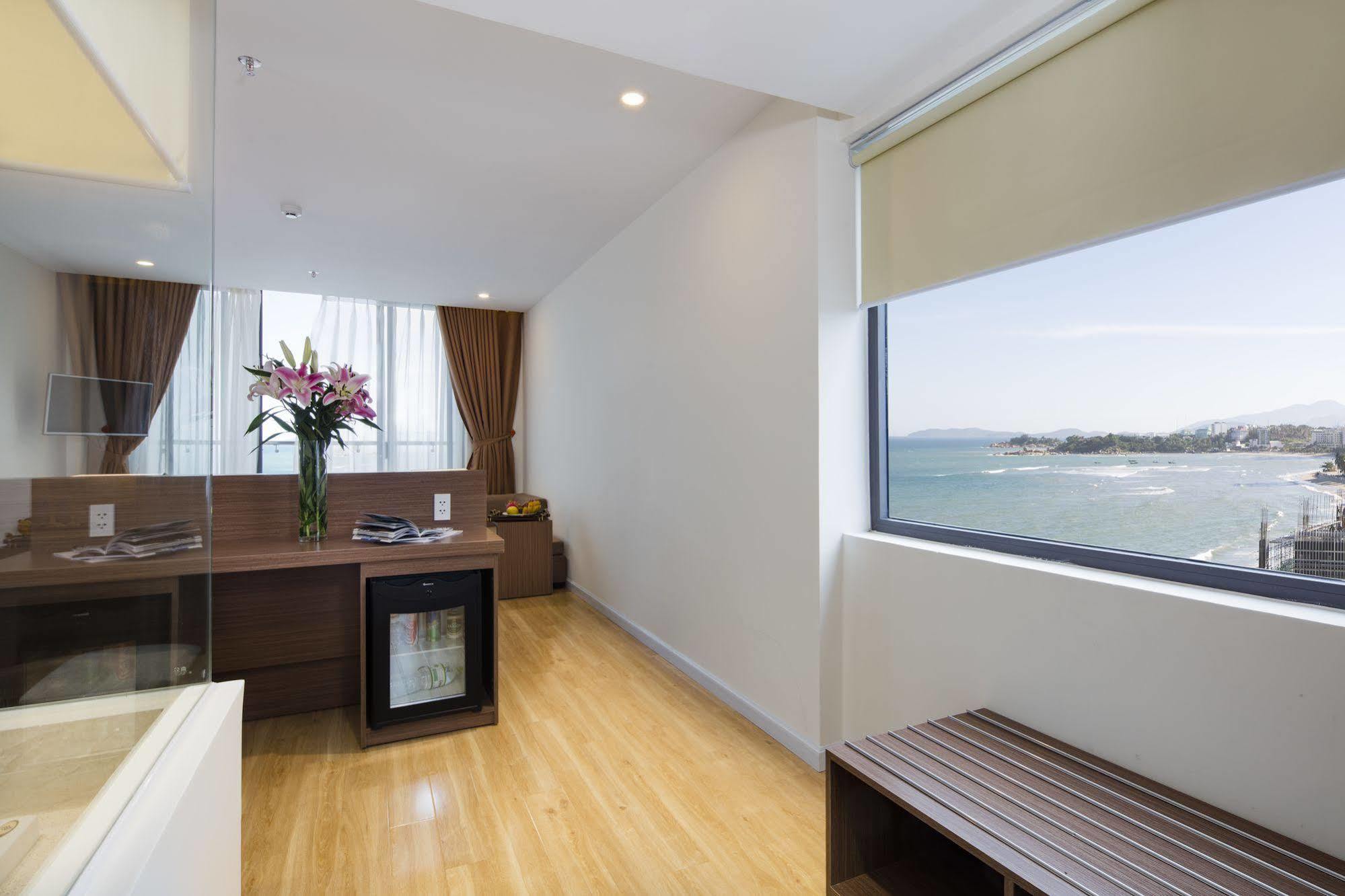 King Town Grand Hotel & Wedding Center Nha Trang Exterior foto