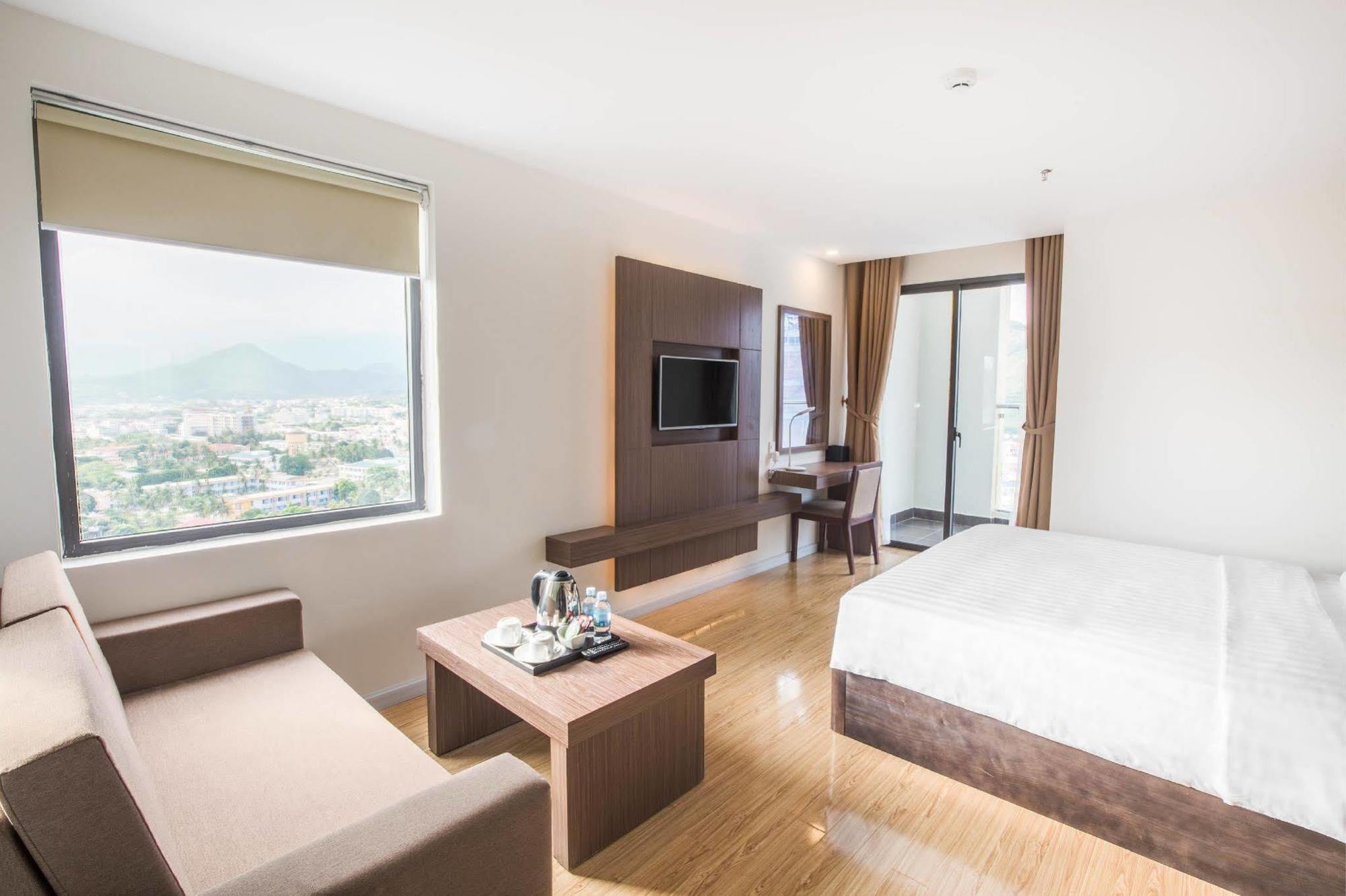 King Town Grand Hotel & Wedding Center Nha Trang Exterior foto